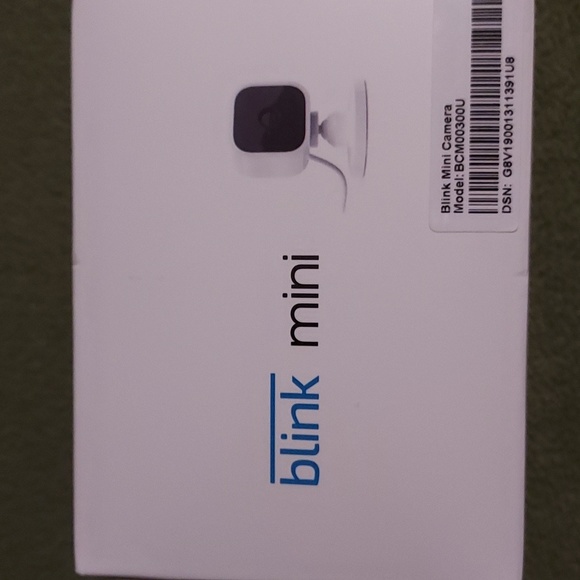 BLINK mini Smart Security Camera - Picture 6 of 6